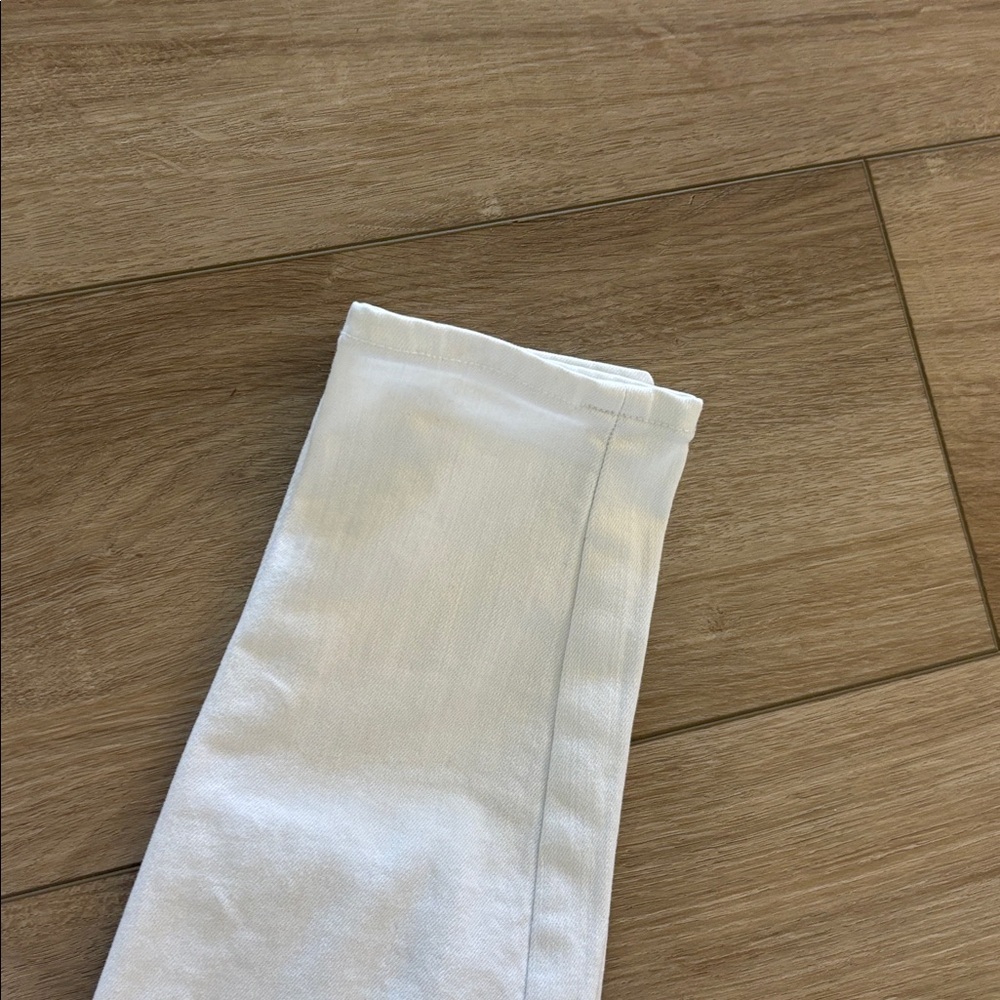 GAP True Skinny Women’s White Jeans – Size 26 Regular - Picture 3 of 9